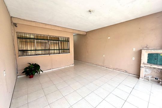 Garagem de casa à venda com 2 quartos, 125m² em Jardim Santa Maria, São Paulo