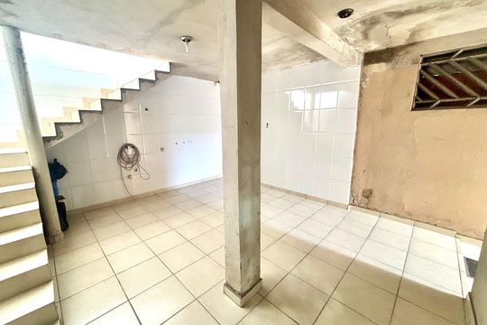 Quintal de casa à venda com 2 quartos, 125m² em Jardim Santa Maria, São Paulo