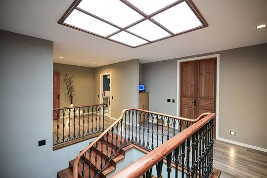 Corredor de casa à venda com 5 quartos, 735m² em Jardim Leonor, São Paulo