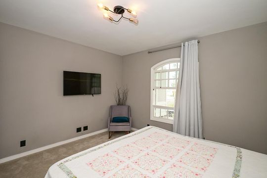 Quarto 2 de casa à venda com 5 quartos, 735m² em Jardim Leonor, São Paulo