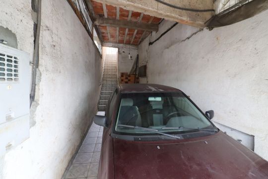Garagem de casa à venda com 5 quartos, 200m² em Padroeira, Osasco
