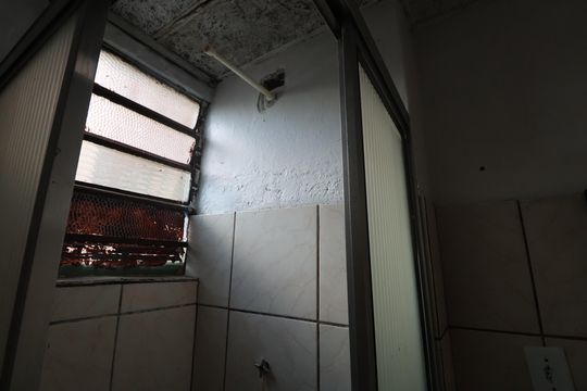 Banheiro  de apartamento para alugar com 1 quarto, 33m² em Estância Velha, Canoas