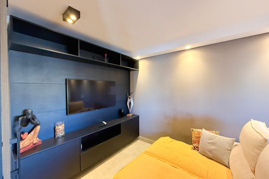 Sala de apartamento à venda com 2 quartos, 120m² em Mansões Santo Antônio, Campinas