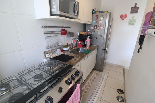Cozinha  de apartamento à venda com 2 quartos, 70m² em Barra Olímpica, Rio de Janeiro