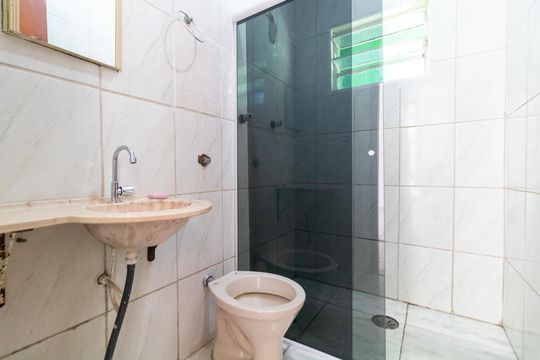 Banhreiro da casa 01 de casa à venda com 4 quartos, 140m² em Jardim Nova Europa, Campinas