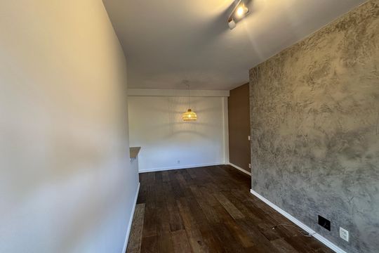 Sala de apartamento para alugar com 2 quartos, 78m² em Empresarial 18 do Forte, Barueri