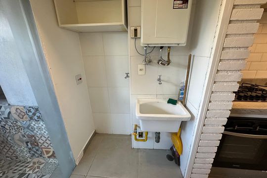 Área de Serviço de apartamento para alugar com 2 quartos, 78m² em Empresarial 18 do Forte, Barueri