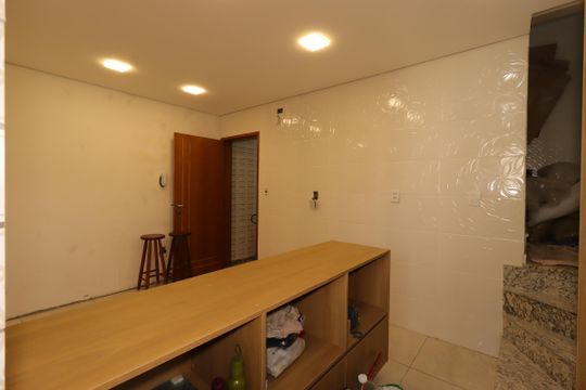 Cozinha de apartamento à venda com 3 quartos, 149m² em Vila Luzita, Santo André