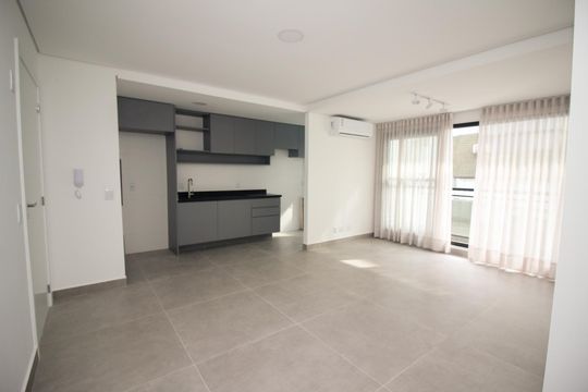 Sala de apartamento à venda com 2 quartos, 69m² em Petrópolis, Porto Alegre