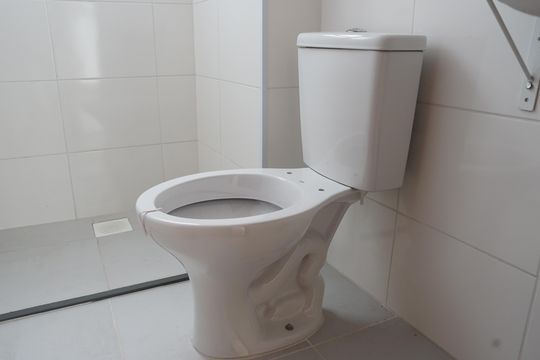Banheiro de apartamento à venda com 2 quartos, 38m² em Vila Rio de Janeiro, Guarulhos