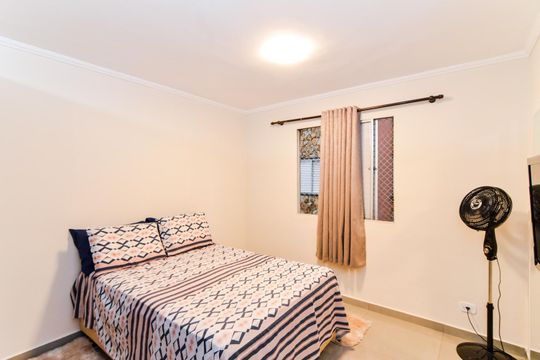 Quarto de apartamento à venda com 1 quarto, 48m² em Jardim Cocaia, Guarulhos