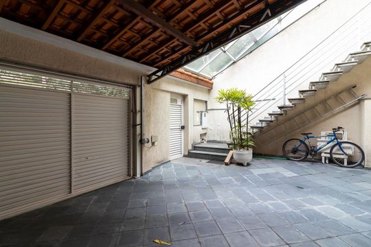 Garagem de casa à venda com 3 quartos, 500m² em Jardim Franca, São Paulo