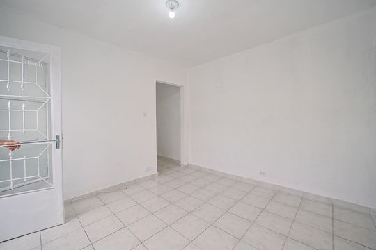 Casa à venda com 3 quartos, 100m² em Vila Nhocuné, São Paulo