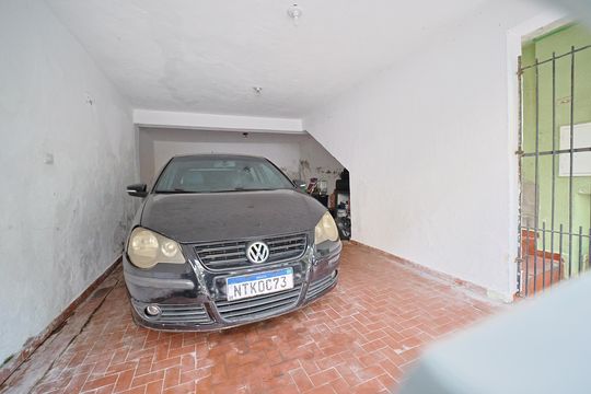 Garagem de casa à venda com 3 quartos, 100m² em Vila Nhocuné, São Paulo