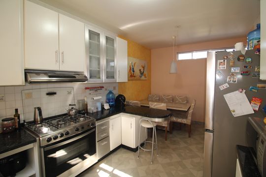 Cozinha de casa à venda com 3 quartos, 125m² em Santa Ines, São Paulo