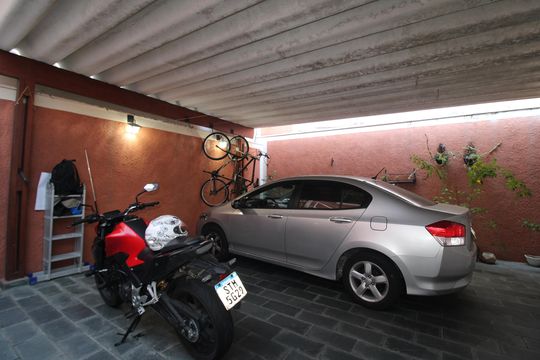 Garagem de casa à venda com 3 quartos, 125m² em Santa Ines, São Paulo