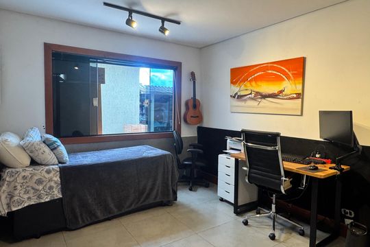 Quarto 1 de casa à venda com 3 quartos, 280m² em Jardim Faria Lima, São Paulo