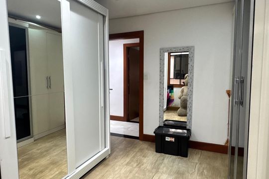 Quarto 2 de casa à venda com 3 quartos, 280m² em Jardim Faria Lima, São Paulo