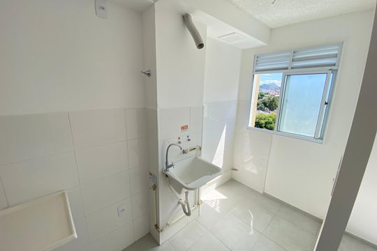 Apartamento à venda com 2 quartos, 44m² em Inhaúma, Rio de Janeiro