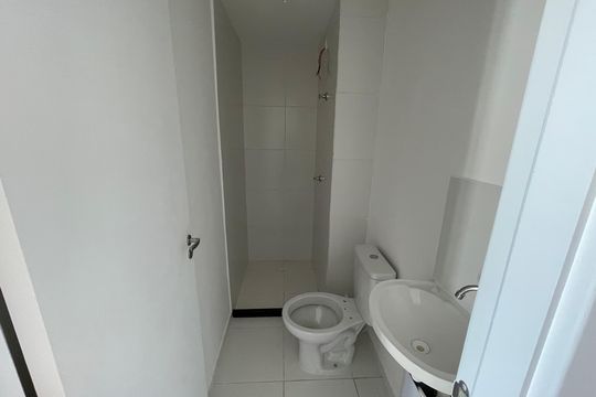 Banheiro de apartamento à venda com 2 quartos, 29m² em Jardim Imperador (zona Leste), São Paulo