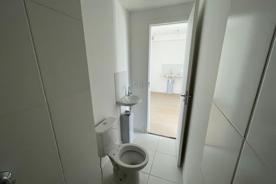 Banheiro de apartamento à venda com 2 quartos, 29m² em Jardim Imperador (zona Leste), São Paulo