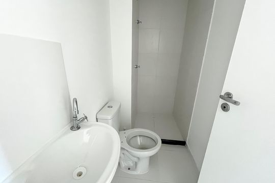 Banheiro de apartamento à venda com 2 quartos, 29m² em Jardim Imperador (zona Leste), São Paulo