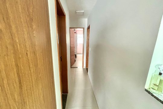Corredor de apartamento à venda com 2 quartos, 62m² em Parque Boturussu, São Paulo