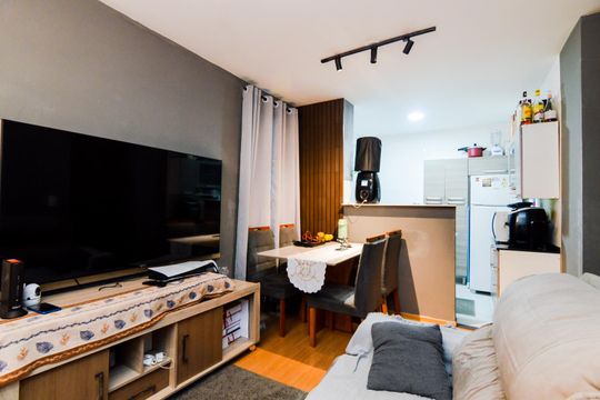 Sala  de apartamento à venda com 2 quartos, 38m² em Jardim Rosa de Franca, Guarulhos