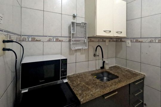Cozinha de kitnet/studio para alugar com 1 quarto, 37m² em Ponta da Praia, Santos