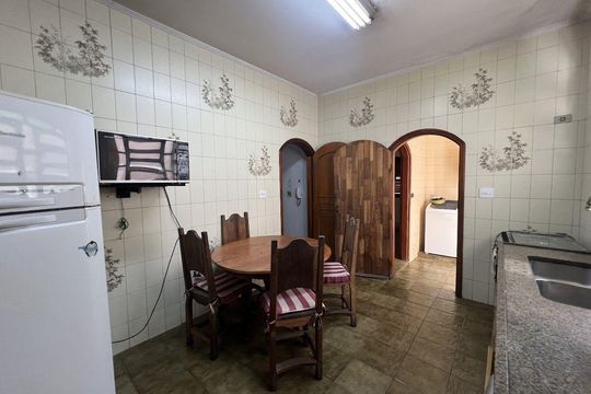 Casa à venda com 4 quartos, 232m² em Nova Petrópolis, São Bernardo do Campo