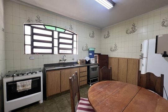 Casa à venda com 4 quartos, 232m² em Nova Petrópolis, São Bernardo do Campo