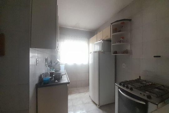Casa à venda com 2 quartos, 110m² em Veloso, Osasco