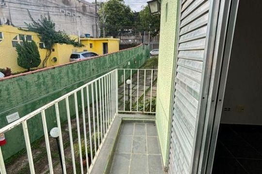 Casa à venda com 2 quartos, 78m² em Vila Yolanda, Osasco