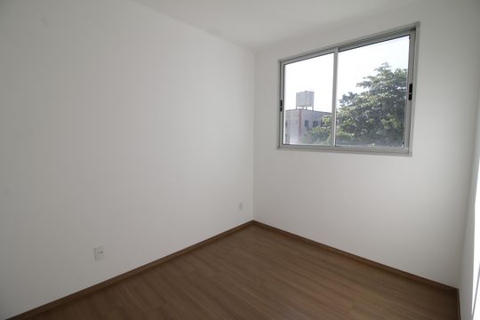 Quarto 2 de apartamento para alugar com 2 quartos, 48m² em Pechincha, Rio de Janeiro