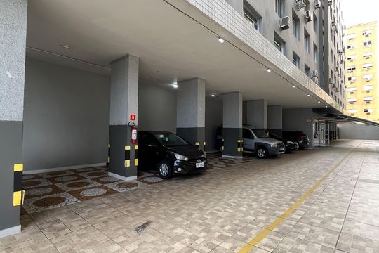 Garagem de apartamento para alugar com 2 quartos, 66m² em José Menino, Santos