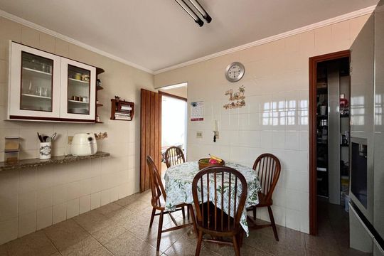 Cozinha de casa à venda com 4 quartos, 390m² em Parque São Quirino, Campinas