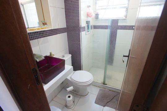 Banheiro de apartamento à venda com 2 quartos, 62m² em Taquara, Rio de Janeiro
