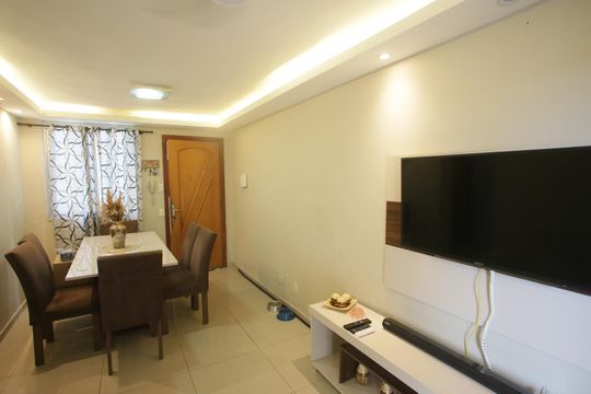 Sala de apartamento à venda com 2 quartos, 62m² em Taquara, Rio de Janeiro