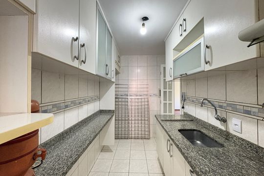 Cozinha de apartamento à venda com 2 quartos, 54m² em Jardim Iris, São Paulo