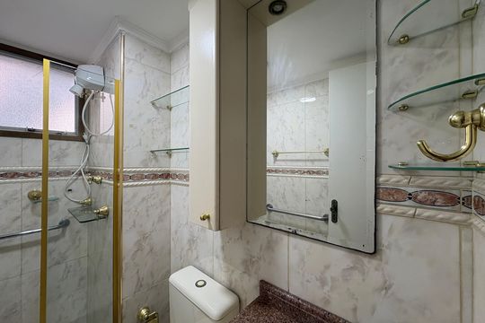 Banheiro de apartamento à venda com 2 quartos, 54m² em Jardim Iris, São Paulo