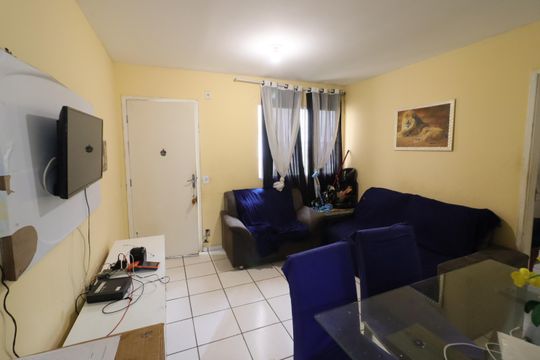 Sala de apartamento à venda com 2 quartos, 54m² em Setor Militar, Osasco