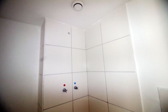 Banheiro de apartamento à venda com 2 quartos, 43m² em Irajá, Rio de Janeiro