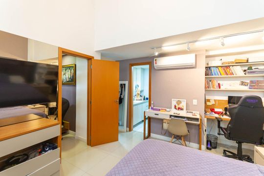 Suíte 1 de apartamento à venda com 3 quartos, 148m² em Tijuca, Rio de Janeiro