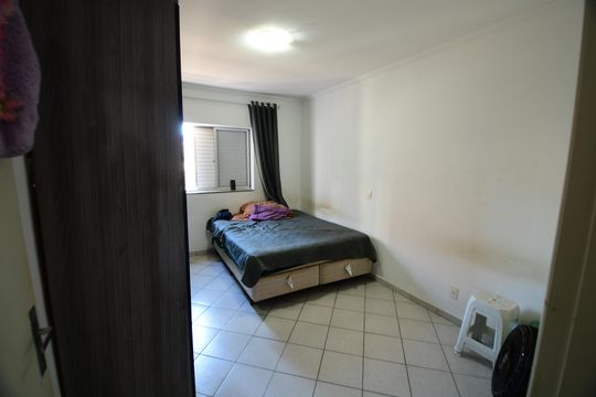 Quarto de apartamento à venda com 1 quarto, 45m² em Centro, Campinas