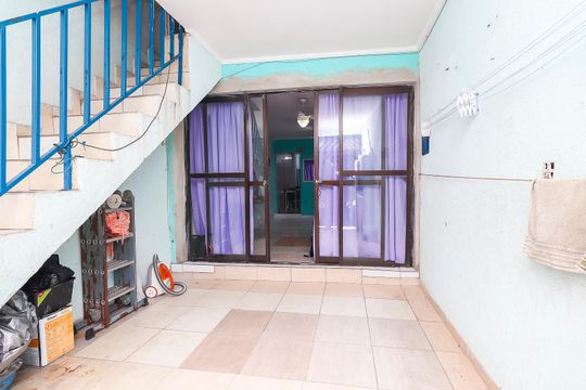 Garagem de casa à venda com 4 quartos, 88m² em Conjunto Residencial José Bonifácio, São Paulo