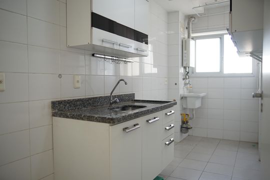Cozinha - Armários de apartamento para alugar com 2 quartos, 55m² em Centro, Guarulhos
