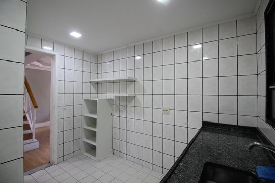 Cozinha de casa de condomínio à venda com 4 quartos, 120m² em Taquara, Rio de Janeiro