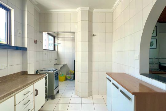 Cozinha de apartamento para alugar com 2 quartos, 81m² em Vila Mariana, São Paulo