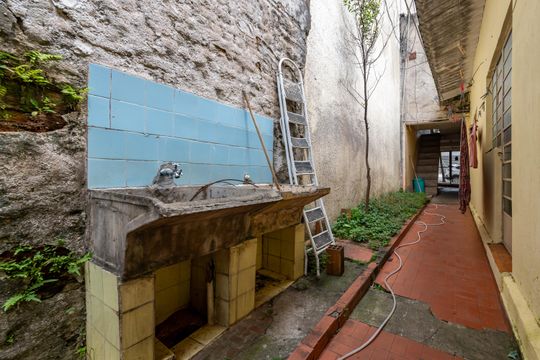 Quintal de casa à venda com 2 quartos, 270m² em Vila Guarani, São Paulo