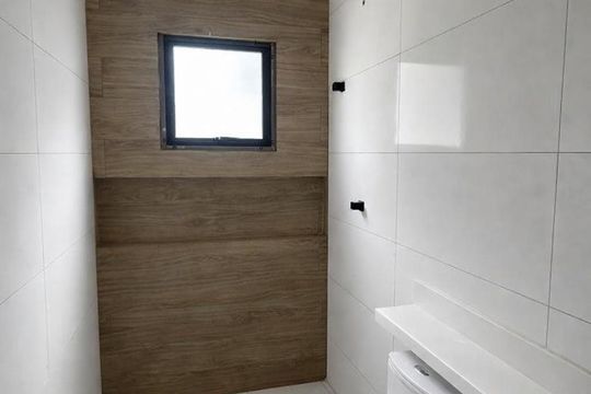 Banheiro de casa de condomínio à venda com 3 quartos, 125m² em Alphaville, Santana de Parnaíba